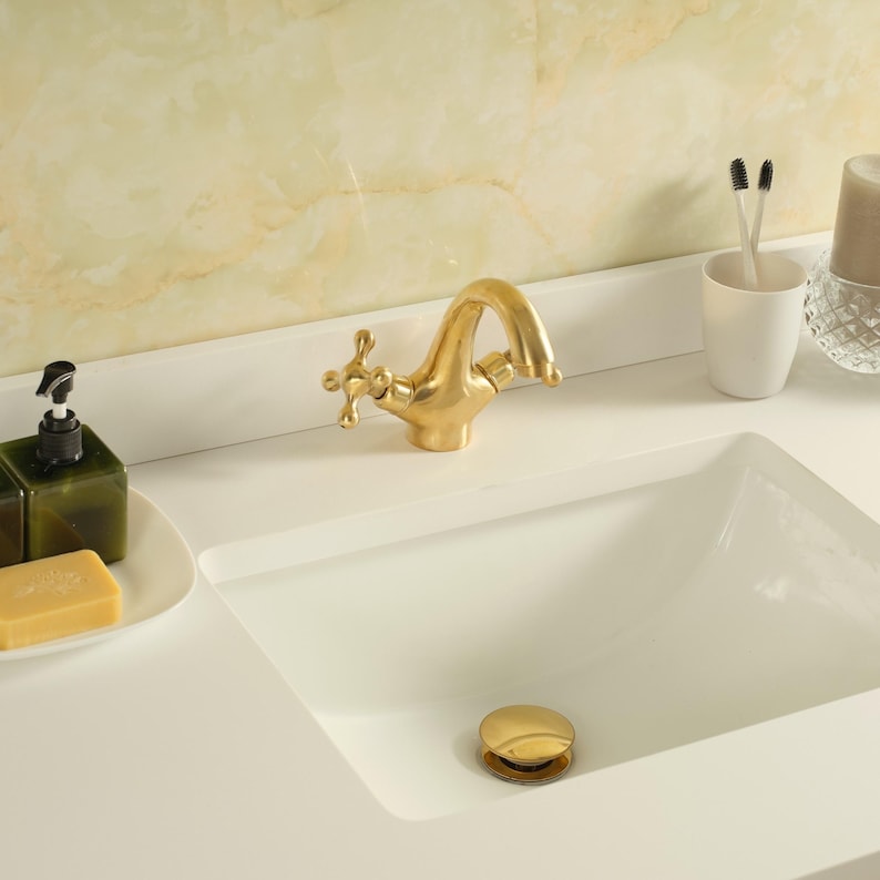 SingleHole Bathroom Faucet Unlacquered Brass